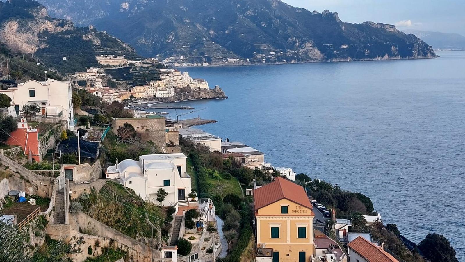 Appartamenti Amalfi Vista Mare ภายนอก รูปภาพ